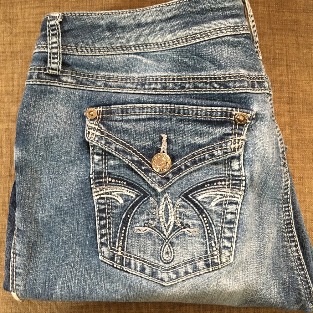 🌸Seven7 Bootcut Jeans 🍁